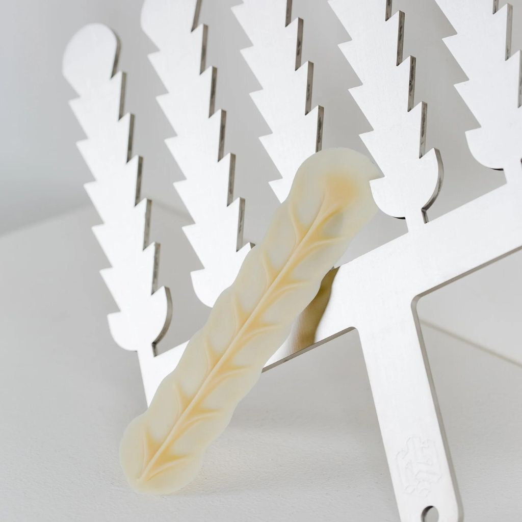 Chocolate Eclair Petal with Metal Comb