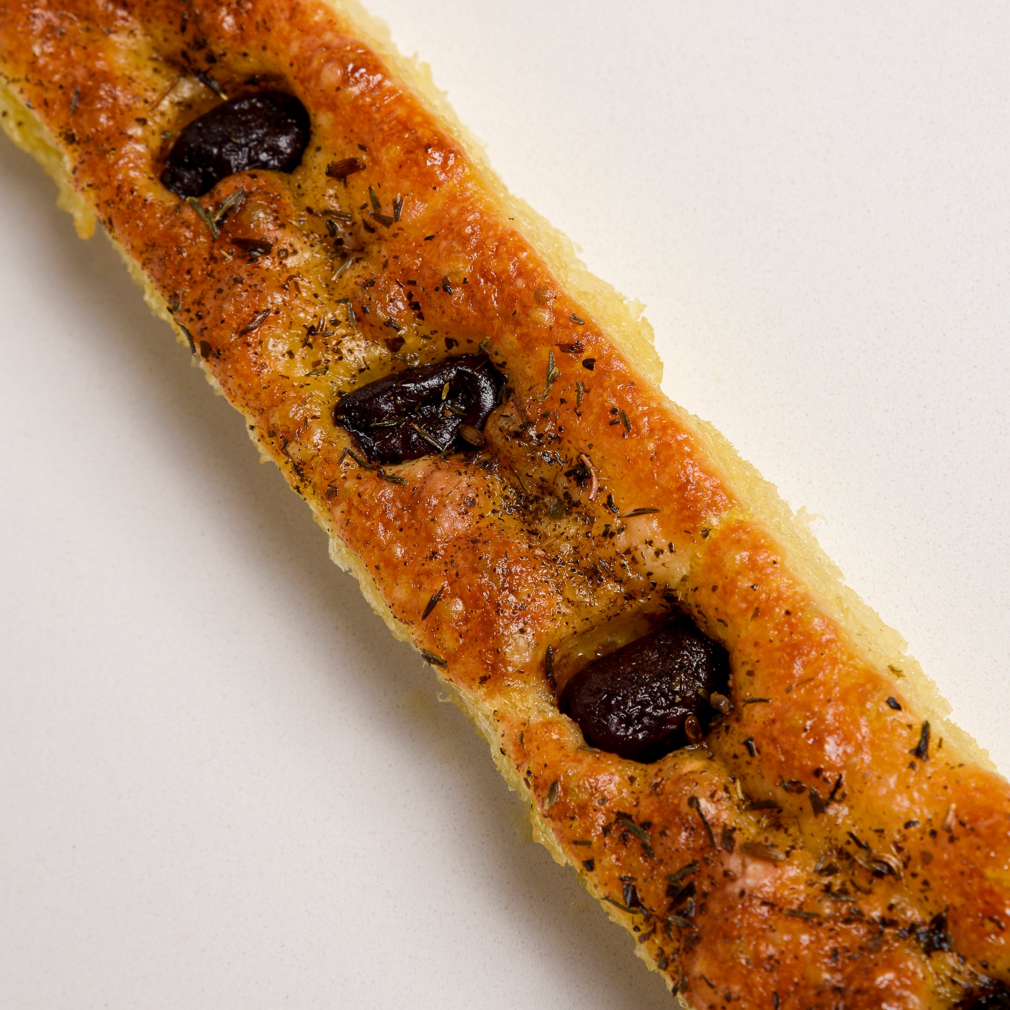 Le fournil bakery baguette méditerranéenne italian style bread with olives and herbs