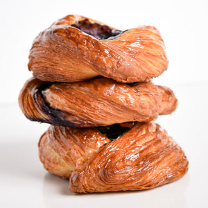Group of Le fournil bakery danoise aux bleuets danish twist with blueberries