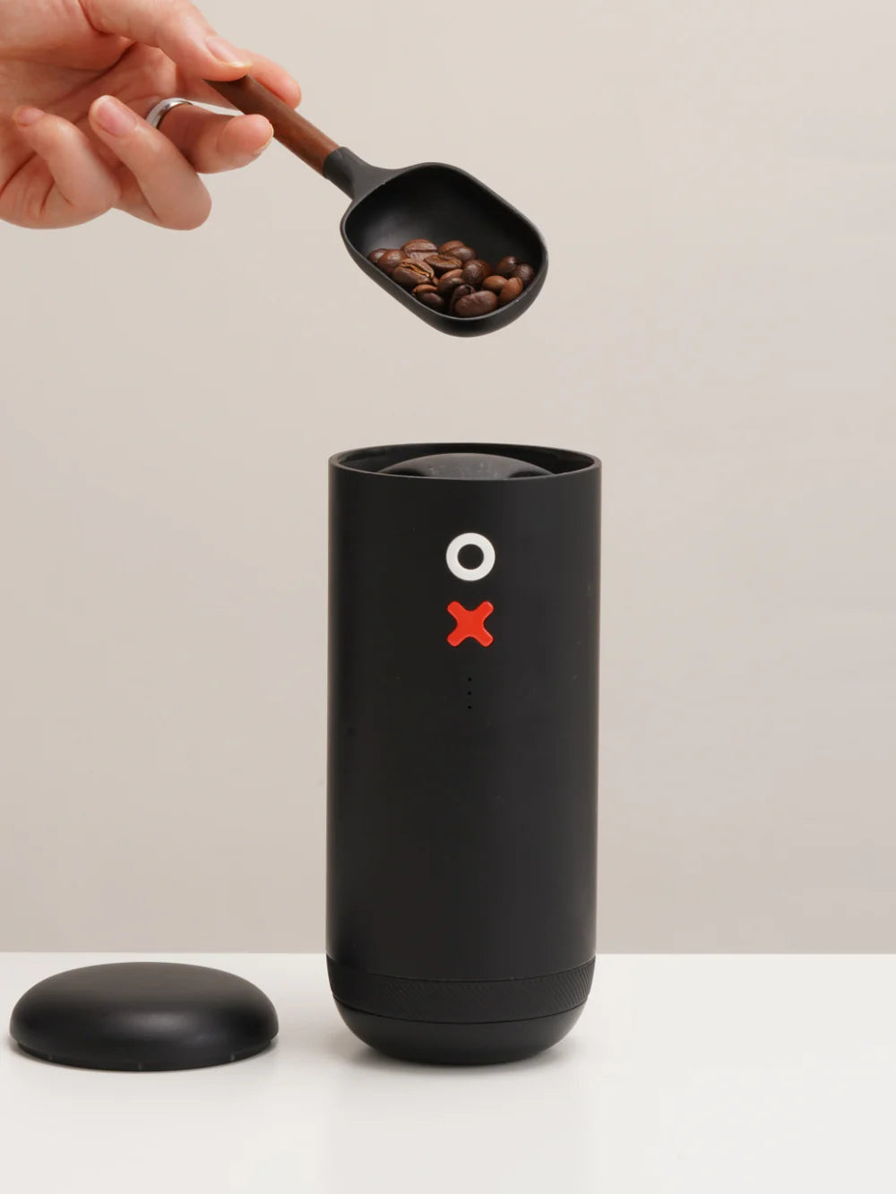 Nuttii OX Grinder - filling