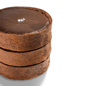 Le fournil bakery tartelette - salted caramel side profile stacked 3 high